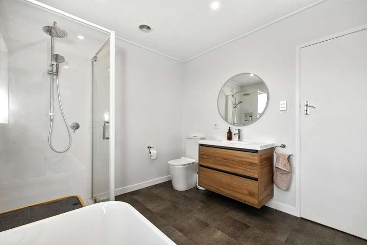 196 Highcliff Road Shiel Hill_11