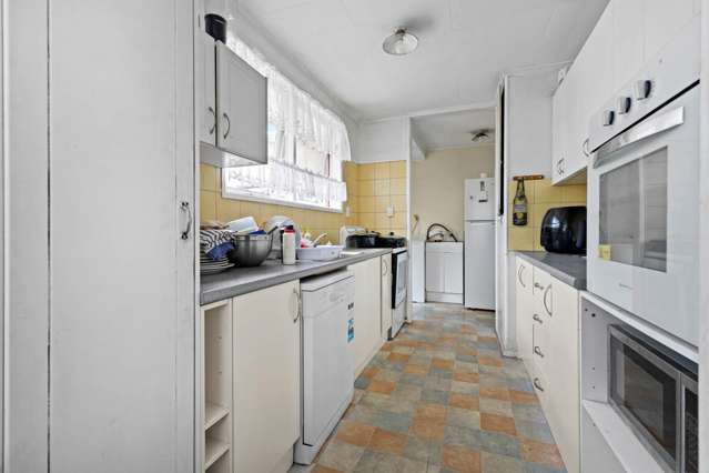 6 Geoffrey Place Mangere East_4