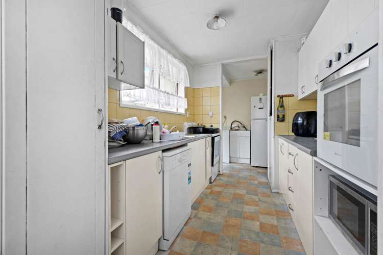 6 Geoffrey Place Mangere East_4