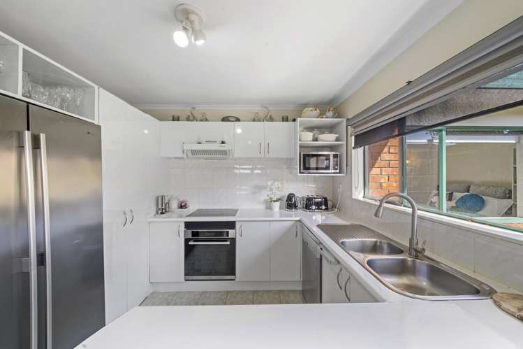 54 Robert Ross Place_4