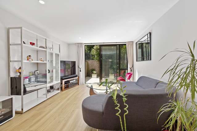 8/21 Rugby Street Mount Cook_2