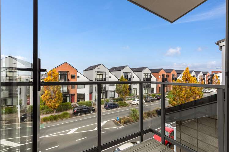 120 Hobsonville Point Road Hobsonville_11