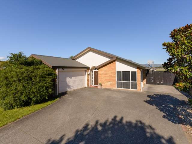 25 Strachan Way Highbury_1