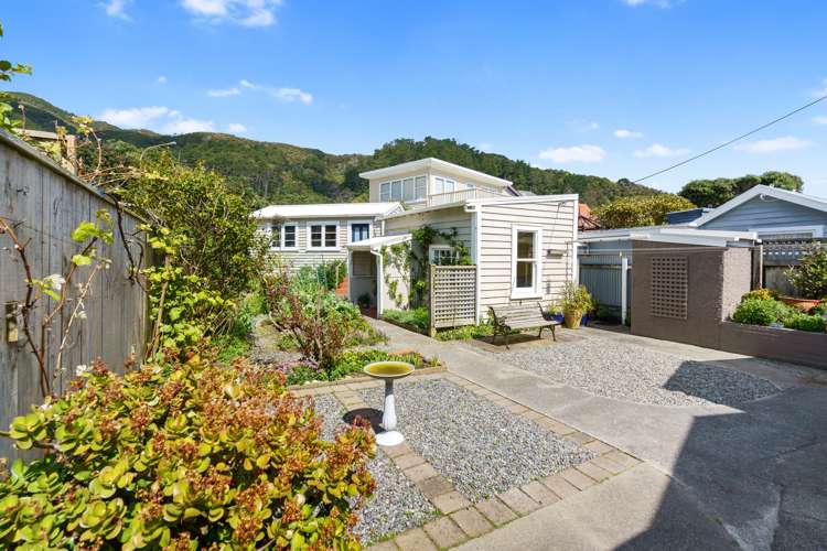 7 Marine Parade Eastbourne_11