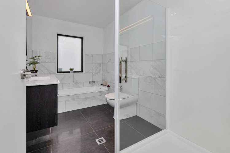 11 Waitemata Drive One Tree Point_18