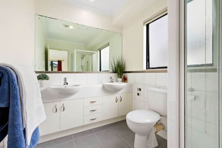 14 Zara Court Flat Bush_17