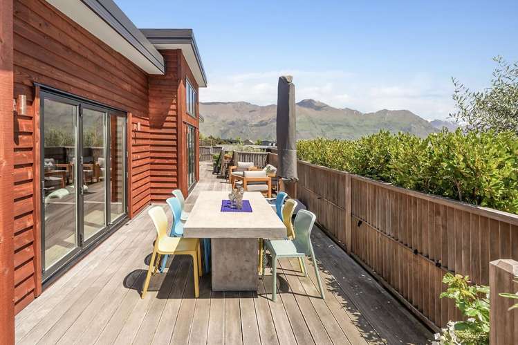 20 Edgewood Place, Peninsula Bay Wanaka_6