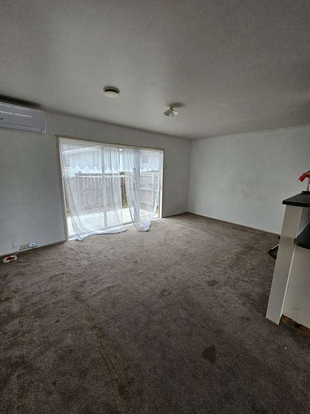 8 Quintal Place Papatoetoe_2