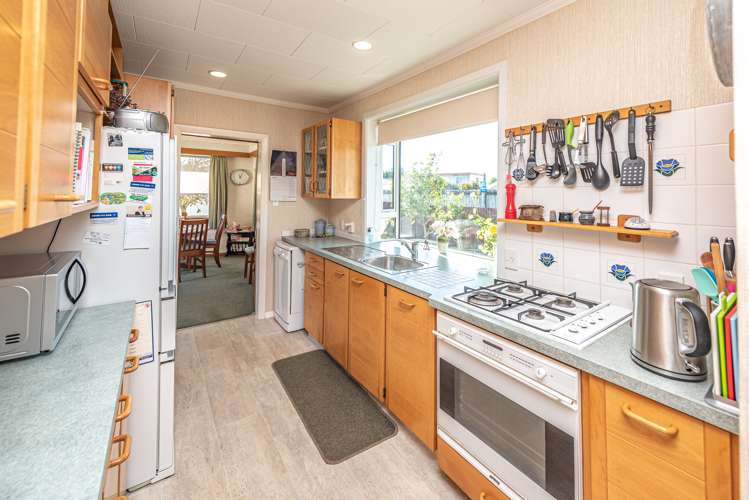 64 Fitzherbert Avenue Tawhero_7