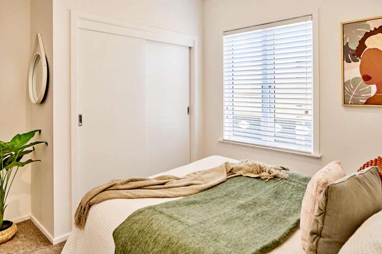 11 Tory Street Petone_14