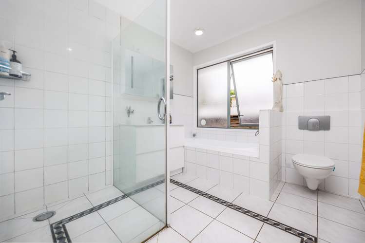 17 Ashcroft Avenue Mangere Bridge_13