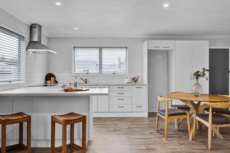 81 Fenton Street Stratford_7