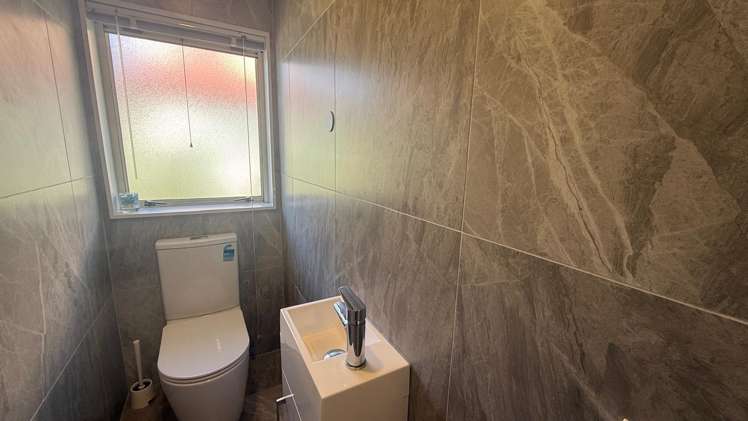 186 Botany Rd Botany Downs_15