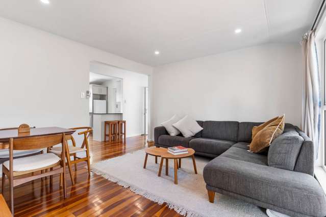 52 Commissariat Road Mt Wellington_3