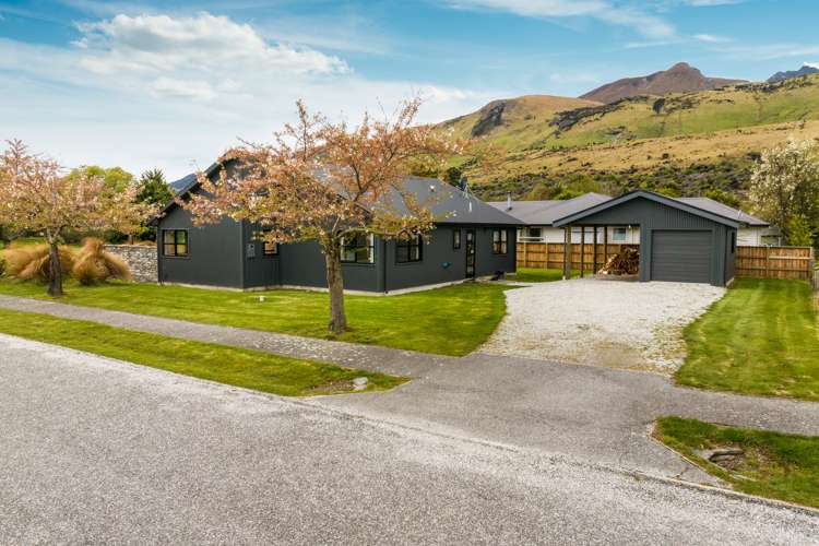 1 Woodley Place Glenorchy_26