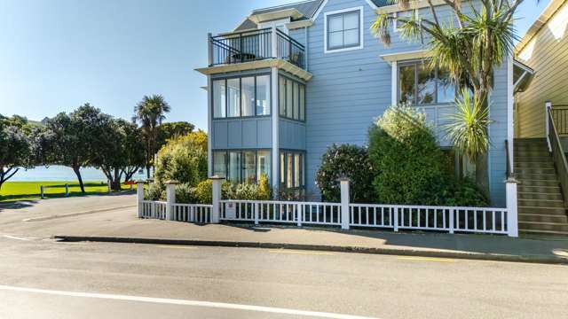 85C Beach Road Akaroa_1