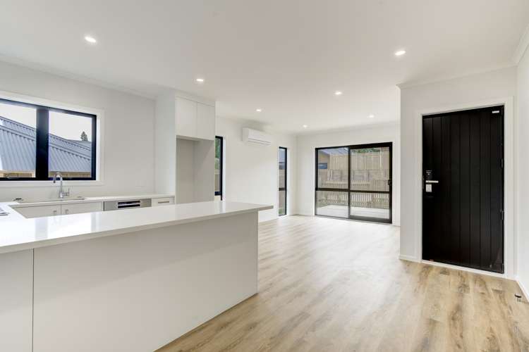 2/49 Hinton Avenue_1