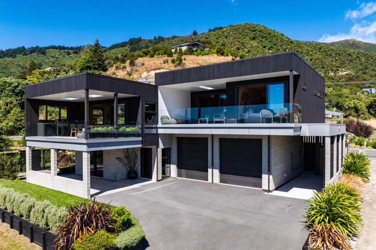 2 Whaitere Place Picton_28