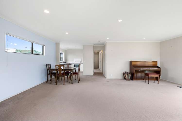 2/11 Bradley Street Paeroa_8