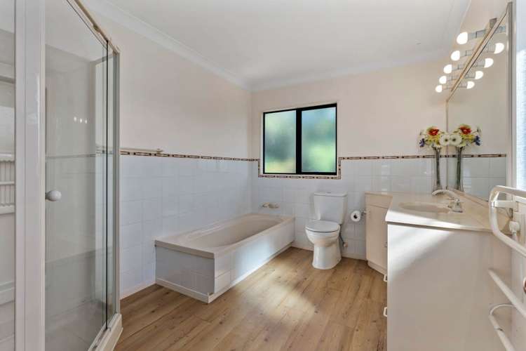 28 Swann Beach Road Stanmore Bay_11