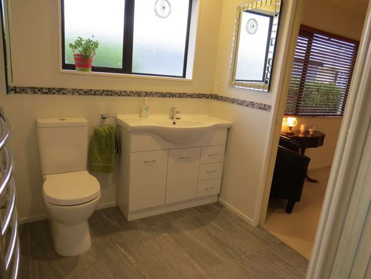 28b Cedar Crescent Feilding_12