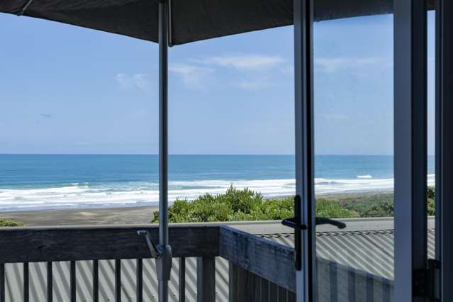 PRIVATELY POSITIONED - PROUDLY PIHA