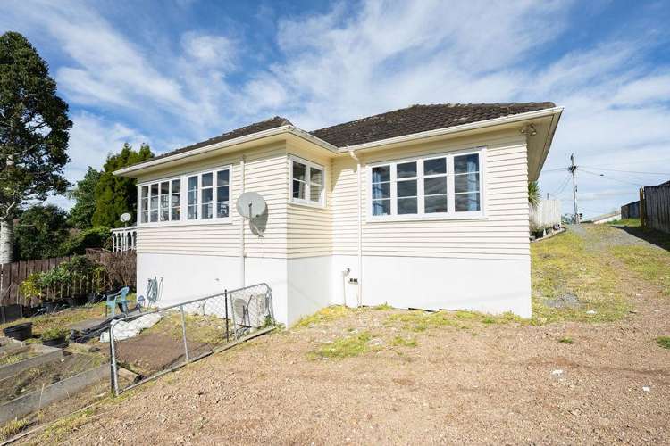 26b View Road Hikurangi_10