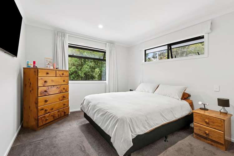 10 McLaughlin Lane Stoke_8
