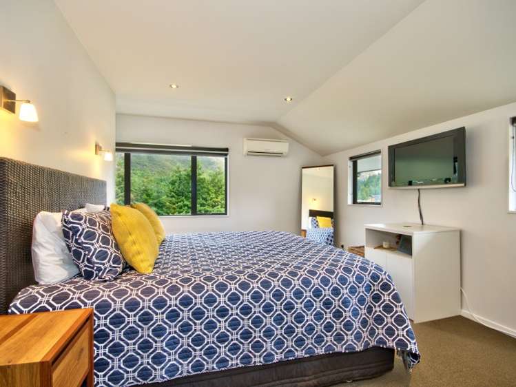 2a Amber Close Arthurs Point_11