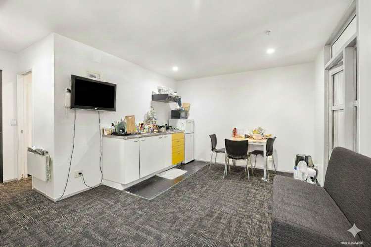 802/138 Anzac Avenue_2