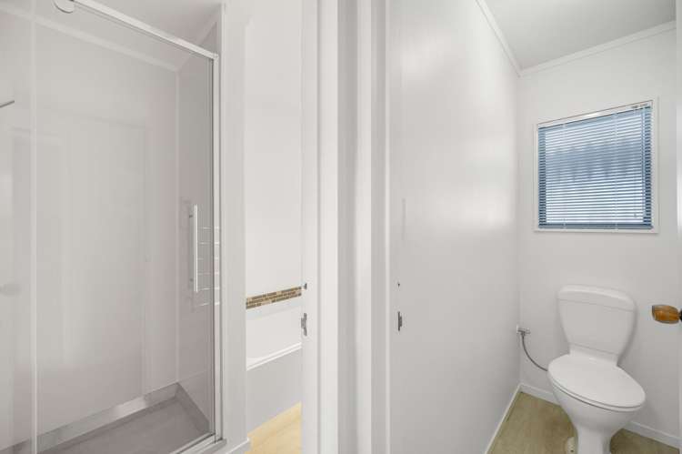 42 Whiting Crescent Greenmeadows_9