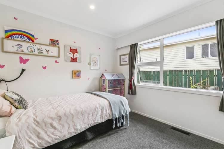 22 Waiwera Crescent Maupuia_10