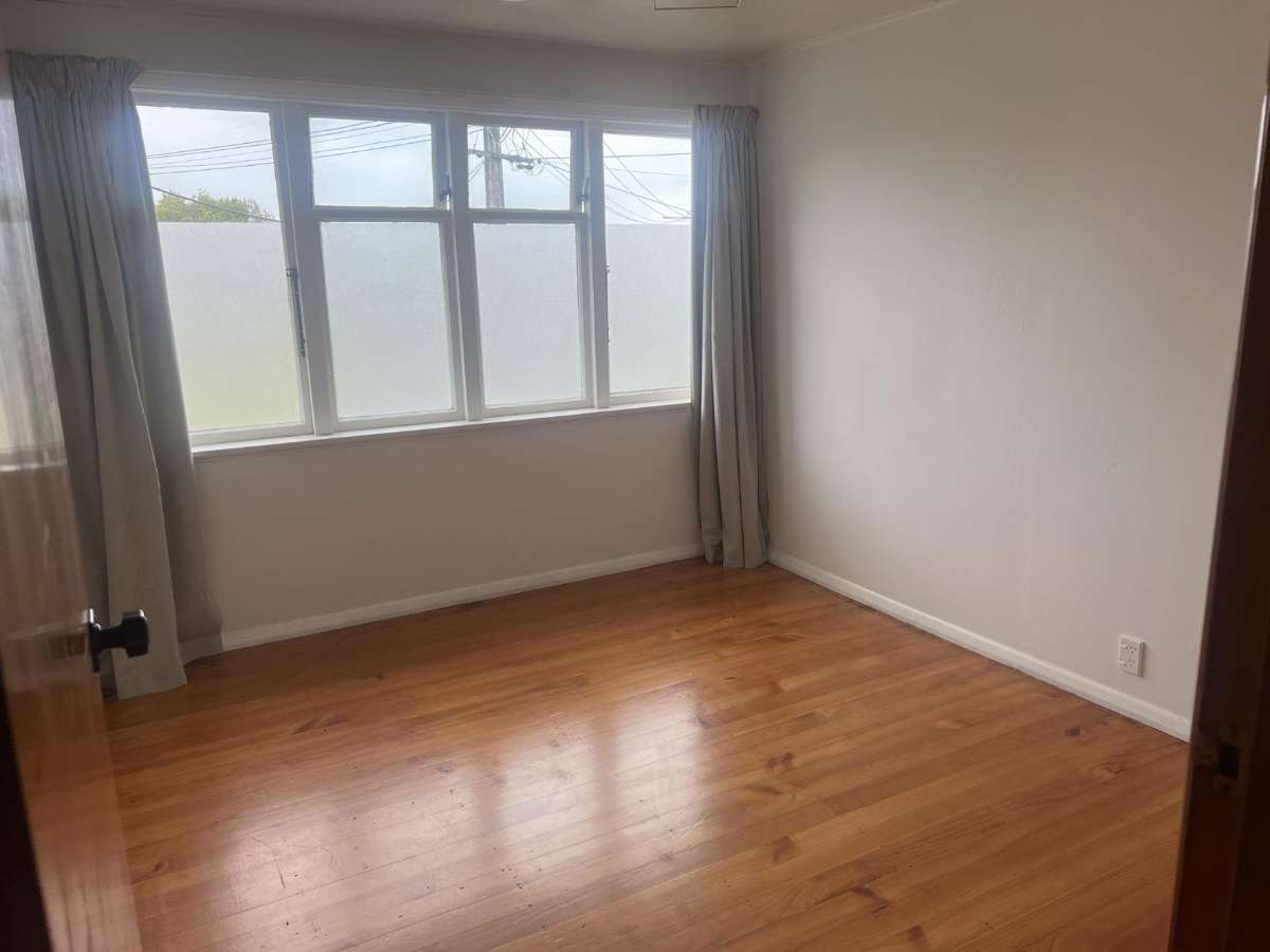 3 Bedroom on Canada 5