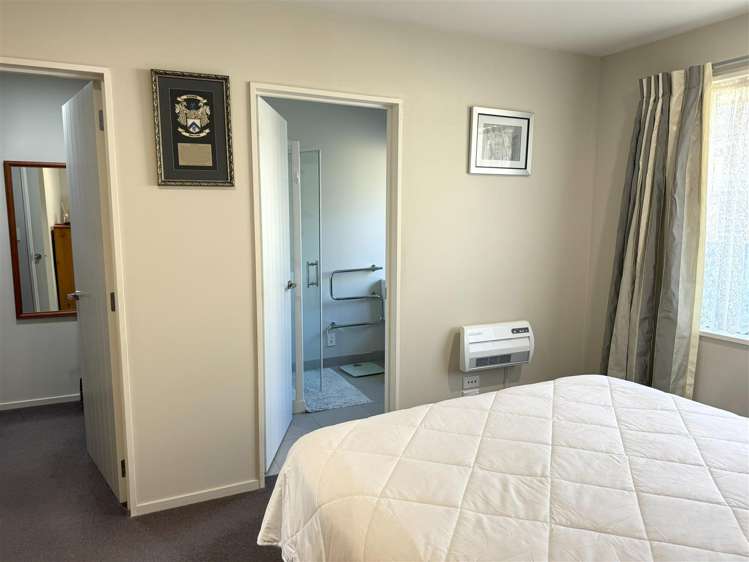 142a Coulson Road Paroa_12