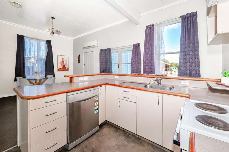 189 Macandrew Road South Dunedin_10