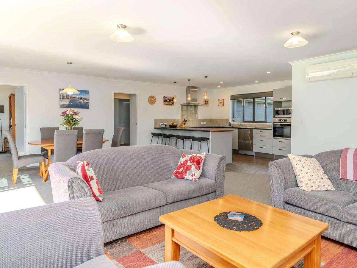 12 Edkins Road_3