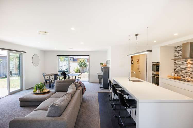 8 Huffington Place Feilding_7