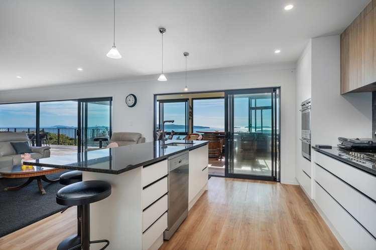 212 Black Jack Road Kuaotunu_6