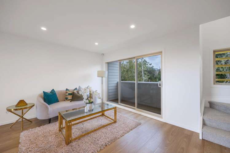 7/3 Coronation Road Hillcrest_6