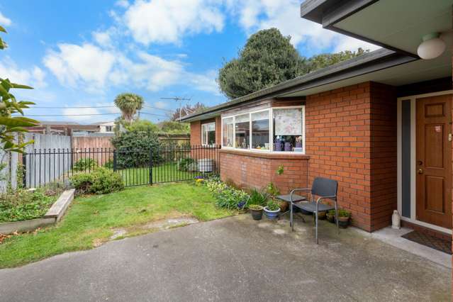 481 Worcester Street Linwood_2