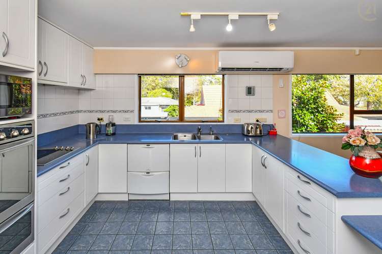 5 Prestwick Place Wattle Downs_11