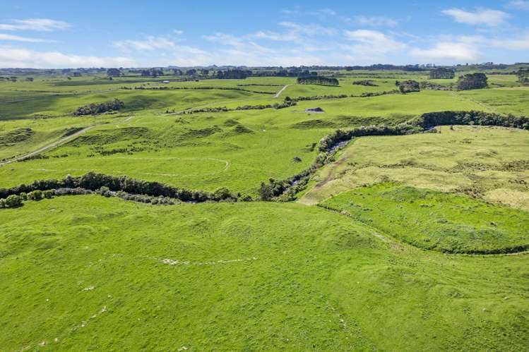 1528 Wiremu Road Opunake_25