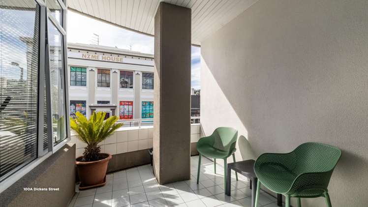 100A and 100B Dickens Street Napier South_9