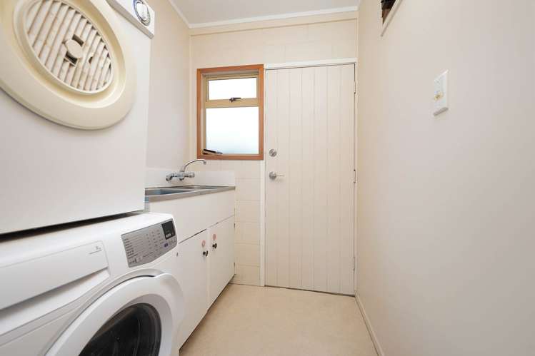 82 & 82A Sunnybrae Road Hillcrest_28