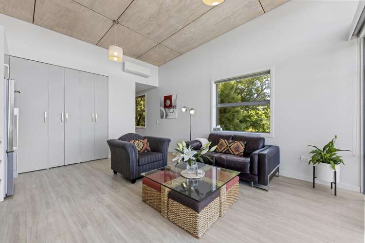 29/61 North Road_5