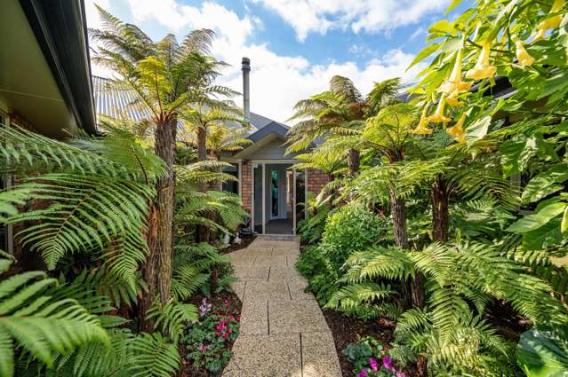 6 Kingsford Drive Stoke_1