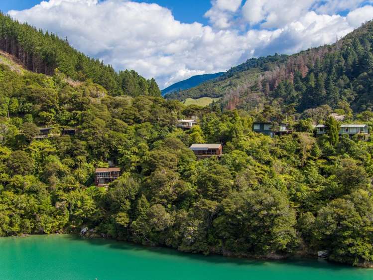 1679 Kenepuru Road Kenepuru Sound_1