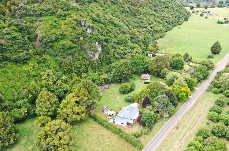 407 Hamama Road Takaka_23