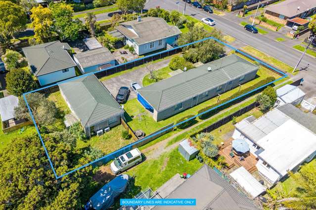 Re-develop, Rent or Reno, prime location!