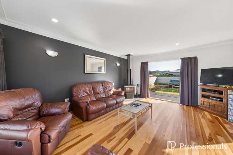 38 Russell Road Wainuiomata_8